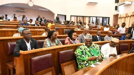 POUR LA PREMIÈRE FOIS DANS L&rsquo;HISTOIRE POLITIQUE DU BÉNIN : 28 femmes siégeront au parlement pour la 9ième mandature  . Un exploit à l&rsquo;actif du Président Talon