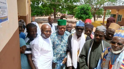 DJOUGOU/AUX FEMMES DU TROISIÈME ARRONDISSEMENT : El Hadj Zoulkifirou Mako offre des kits de fabrication de savons