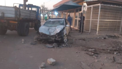 PARAKOU : Un conducteur de véhicule perd le contrôle et ravage des boutiques