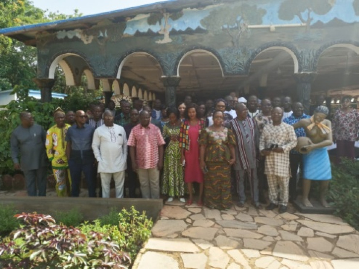 PROGRAMME D&rsquo;APPUI À LA GOUVERNANCE LOCALE ET AU RENFORCEMENT DE L&rsquo;ATTRACTIVITÉ TERRITORIALE (AGORA) PHASE 1 : Les partenaires en atelier de planification à N&rsquo;Dali