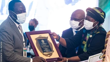 PRIX DE L&rsquo;EXCELLENCE 2020 DE LA CEDEAO : Le Prof Basile Kounouéwa honore le Bénin