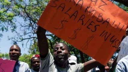 ZIMBABWE /EN RAISON DU CORONAVIRUS : L’Etat décide de l’augmentation de 50% du salaire des fonctionnaires