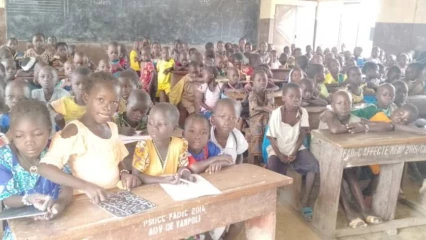 SURPEUPLEMENT DE L&rsquo;EPP KAOBAGOU À KEROU :  236 écoliers dans une seule classe, comme à Missérété  . La lutte contre le terrorisme doit commencer par là 