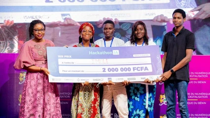 SEMAINE DE L’ENTREPRENEURIAT NUMÉRIQUE ET DE L’INTELLIGENCE ARTIFICIELLE : Aurélie Adam Soulé confirme la maturité numérique du Bénin . Le Hackathon sur l’Ia, la grande innovation