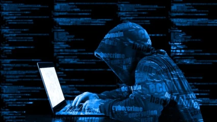 CYBERCRIMINALITE A DJEREGBE :  Neuf individus dans les mailles de la police  . 12 ordinateurs portatifs, 8 android haut de gamme et bien d’autres objets saisis