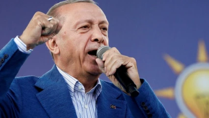TURQUIE :  Le Président Erdogan reconduit pour un troisième mandat