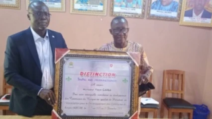 POUR SA CONTRIBUTION AU RAYONNEMENT DE L’ADECOB : Yaya Garba distingué  par les membres de la faîtière