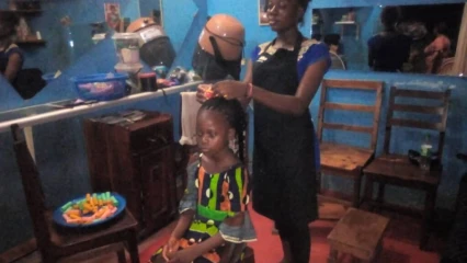 PRÉPARATIFS DES FÊTES DE FIN D’ANNÉE A PORTO-NOVO : Faible affluence des clients dans les ateliers