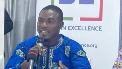 NOUVELLE PARUTION LITTÉRAIRE AU BÉNIN : « Le cœur des yeux » de Fabrice Tossa, qui démystifie la poésie