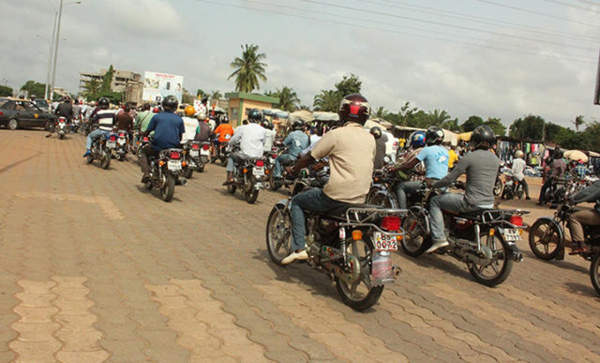 TOGO : Un agrément bientôt exigé aux conducteurs de taxi-moto