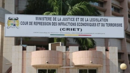 DELIVRANCE  DE FAUSSES ATTESTATIONS ET CORRUPTION AU POSTE DE DOUANE D’ HILACONDJI : Trois douaniers bientôt radiés