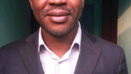 CONFIANCE EN SOI : Ange Hounon indique un principe fondamental de la réussite personnelle  . « Il faut avoir confiance en soi pour réussir dans tout ce qu’on entreprend », conseille-t-il