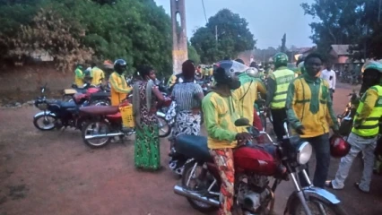 PARAKOU/POUR AVOIR ARRÊTÉ CERTAINES PERSONNES DE LEUR CORPORATION :Les conducteurs de taxi-moto en cessation de travail ce jour