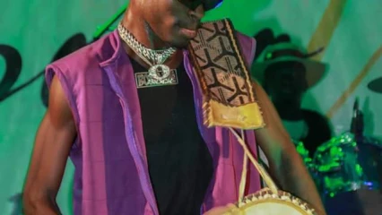 GÉANT CONCERT LIVE À PARAKOU : Bobo Wê a conquis le cœur des populations