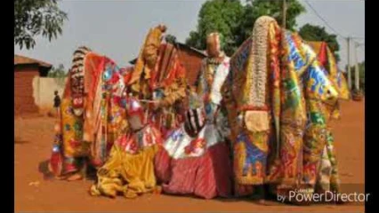 POUR NON RESPECT DES MESURES PRÉVENTIVES CONTRE LE CORONAVIRUS : 3 responsables du culte Egoun-goun présentés au procureur ce jour