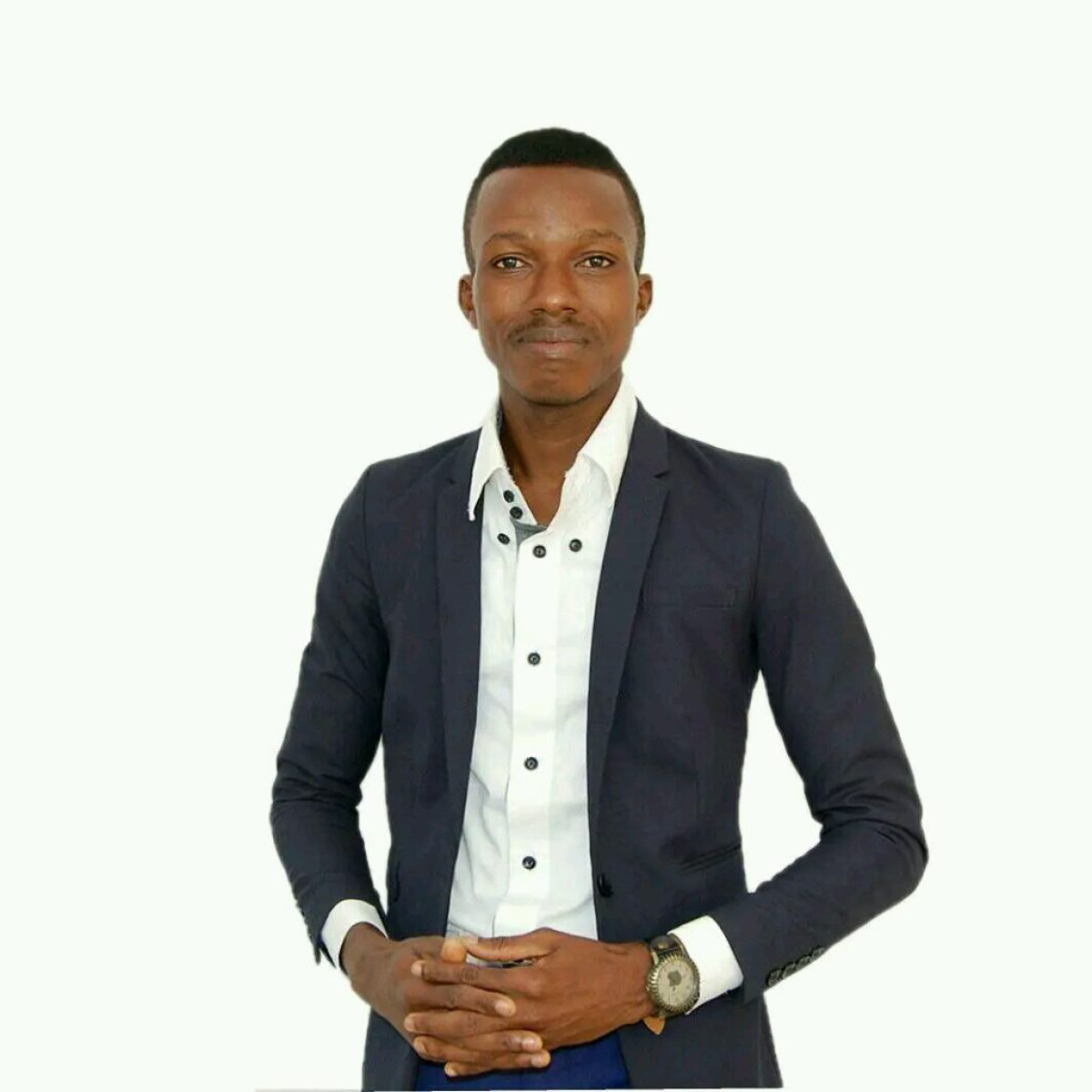 CHRONIQUE LITTÉRAIRE :  Eric Ouorou fait un zoom sur les genres rhétoriques 