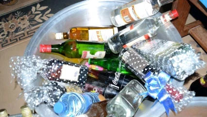 COMPOSITION DE LA DOT AU BENIN : Des liqueurs incontournables pour sceller une union  .Le langage des bouteilles