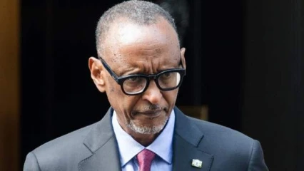 RWANDA : Kagamé envoie 12 généraux à la retraite  .Une centaine d’officiers supérieurs également concernés