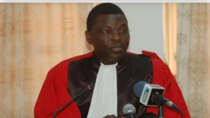 APRES L’ASSEMBLEE NATIONALE : La Cour constitutionnelle valide la constitution révisée