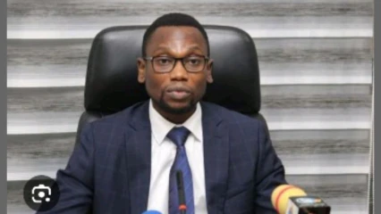 Luttre contre la bilharziose et les vers intestinaux: Une campagne de traitement de masse organisée dans les écoles