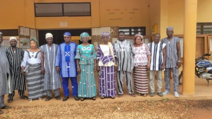 Port de la tenue traditionnelle dans les mairies de l&rsquo;Atacora: À Kouandé, la S.e fait respecter la décision préfectorale 