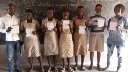 ORIENTATION DES ELEVES FILLES VERS LES  SERIES SCIENTIFIQUES : La Fondation Hystérésis dans un travail à effet boule de neige à Parakou