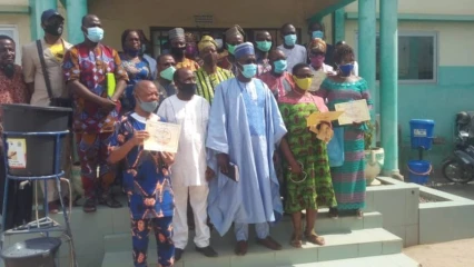 REMISE DES LETTRES DE FÉLICITATIONS AUX ETABLISSEMENTS MERITANTS DE PARAKOU  : Le maire Inoussa Zimé promeut l’excellence en milieu scolaire