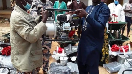 SÉCURITÉ ALIMENTAIRE À NIKKI : La mairie de Nikki et l’Ong Bcd offrent d’équipements à 5 groupements