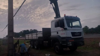 DJOUGOU/SUITE À NOTRE ALERTE SUR L’ENDOMMAGEMENT DU POTEAU ÉLECTRIQUE DU CEG PARTAGO :  Le matériel changé par la Sbee