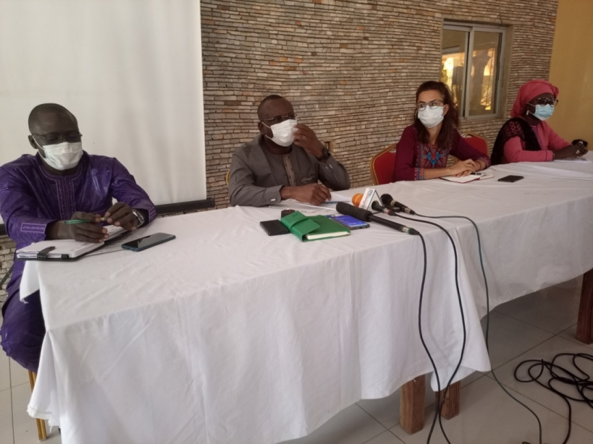 TOURNEE DEPARTEMENTALE DE PRESENTATION DU FONDS DE SOUTIEN AUX INITIATIVES DE REDEVABILITE (FOSIR) AUX ACTEURS : Faitières, réseaux et plateformes d’Osc, et associations des communes du Borgou outillés