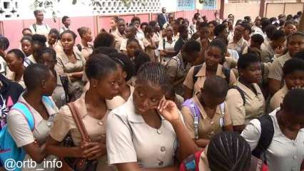 ÉDUCATION AU BÉNIN :  La décision de généralisation du port de la tenue kaki au secondaire public comme privé annulée