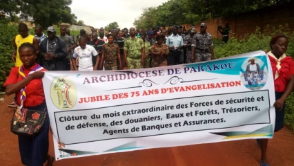 CONTRIBUTION DE L’AUMONERIE MILITAIRE DANS LA MISE EN OEUVRE DE LA MISSION RÉPUBLICAINE : Militaires, paramilitaires et civils outillés