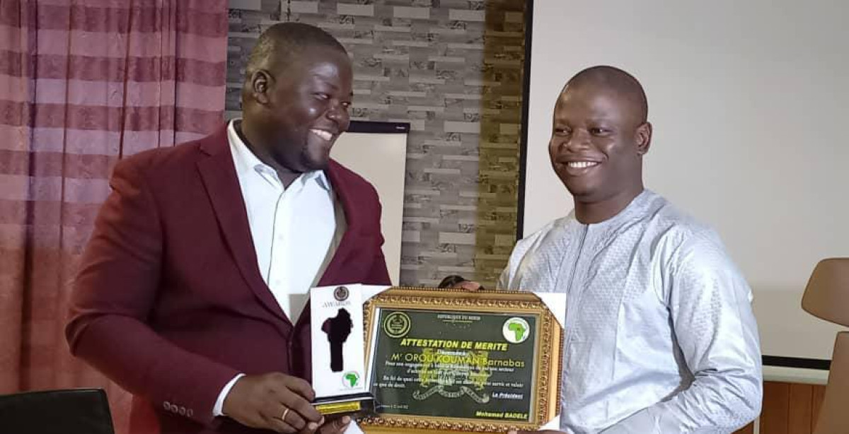 PRIX DU CITOYEN BÂTISSEUR : Barnabas Orou Kouman distingué