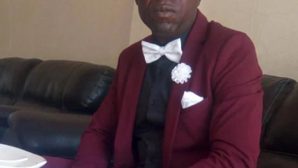 AZIZ TOURE L’AMBIANCEUR,  Un artiste polyvalent hors du commun