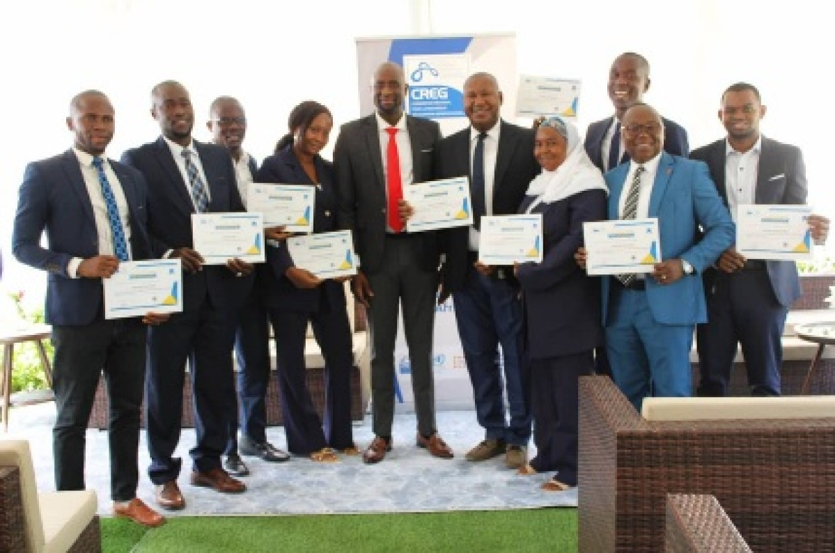 Formation en économie générationnelle et politique publique: le Creg certifie des auditeurs de Guinée
