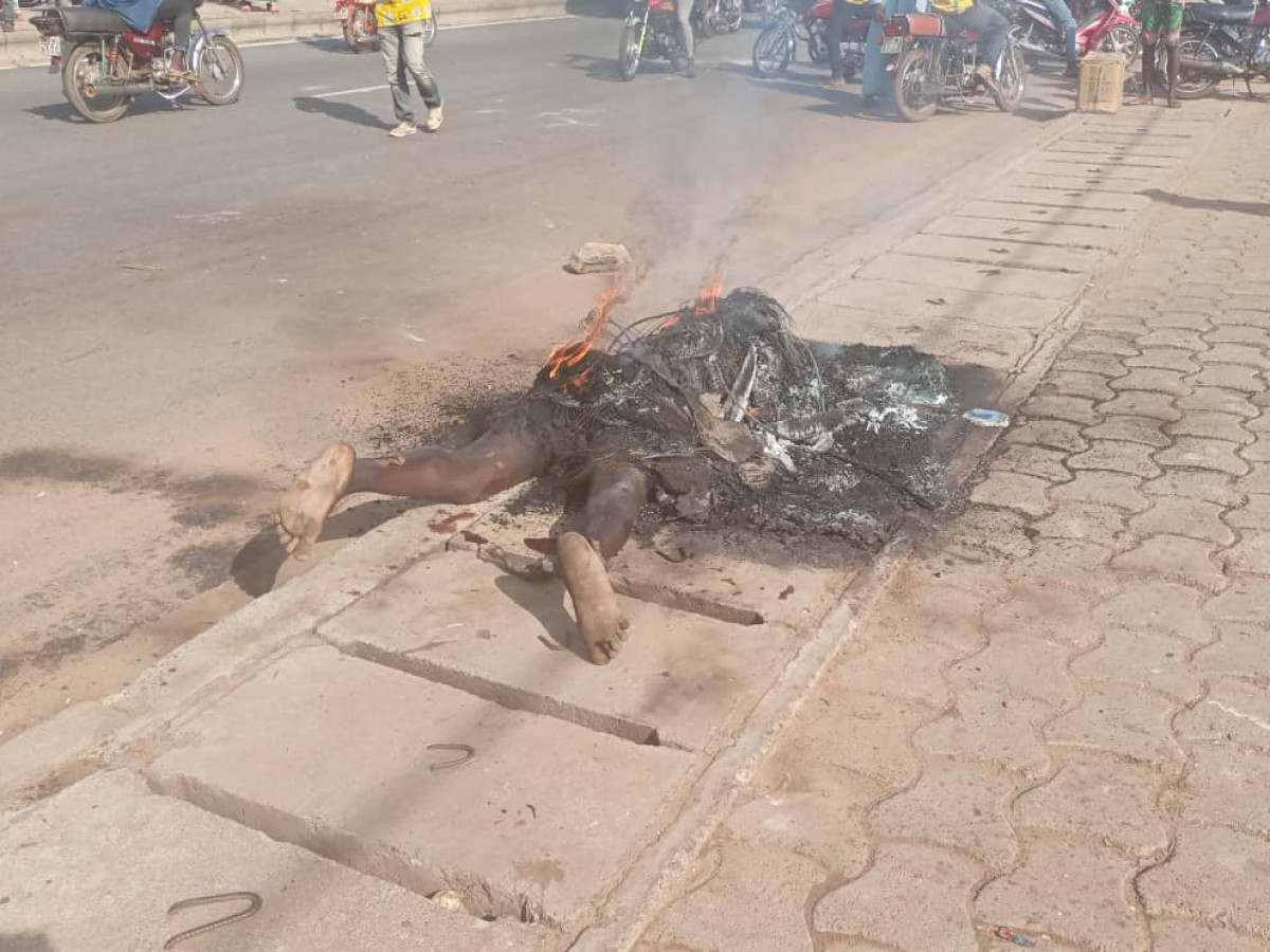 PARAKOU :  Un présumé voleur de voiture brûlé vif