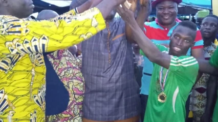 FINALE DU TOURNOI TGV A PARAKOU : Alcatit Fc soulève le géant trophée « Réussir à l’organiser, c’est déjà très important pour nous. », dixit Ignace Fassinou