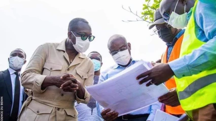 CONCRÉTISATION DU PAG :  Talon enfile une tenue de combat et descend sur les chantiers  . Après Cotonou, Parakou recevra le Chef d’État