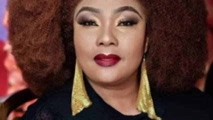NIGÉRIA/À 57 ANS : Cette actrice de Nollywood recherche urgemment un homme à marier