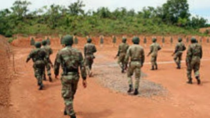 DESACRALISATION DE LA TENUE MILITAIRE À PARAKOU : Quand certains hommes en uniforme se déshonorent devant les civiles