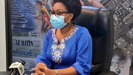 OPERATIONNALISATION DE LA TNT :  La ministre Aurélie Adam Soulé installe les membres du Ca Bénin Diffusion