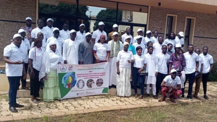 CÉLÉBRANT LA JIP À L’UNIVERSITÉ DE PARAKOU :  Le Laboratoire Société-Environnement apporte sa contribution pour la paix   . Le Directeur Mohamed Nasser Baco salue le soutien du Zfd/Giz