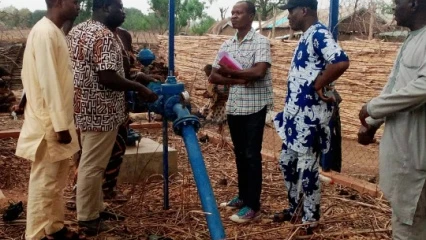 GOGOUNOU/ RÉHABILITATION D’UNE ADDUCTION D’EAU VILLAGEOISE : Le S.e Éric Mongbo remet le site à l’entreprise