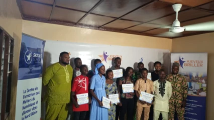 FORMATION DANS LES MÉTIERS DU NUMÉRIQUE À PARAKOU : Skills’s School met des jeunes sur le marché de l’emploi