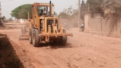 REPROFILAGE DES RUES DANS LES TROIS ARRONDISSEMENTS DE PARAKOU : Inoussa Zimé Chabi soulage ses populations