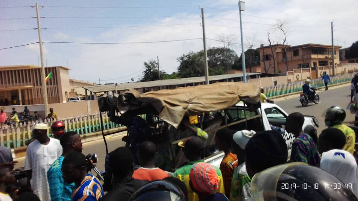 ESCROQUERIE DANS LA VENTE DU « KPAYO » À PARAKOU : Un pompiste s&rsquo;échappe, son complice arrêté