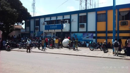 DÉPÔT DES DOSSIERS DANS LES FACULTÉS DE L&rsquo;UNIVERSITÉ DE PARAKOU : Des milliers de nouveaux bacheliers en attente