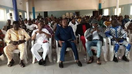 VENUS ASSISTER À LA CÉRÉMONIE DE REMISE D&rsquo;ATTESTATIONS AUX ÉTUDIANTS DU CFOMAN-DAABAARU : La présence remarquable et saluée des maires Sanni Kouri, Kouandé-Sounon et Tidjani