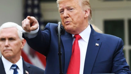 CORONAVIRUS :  Donald Trump menace la Chine