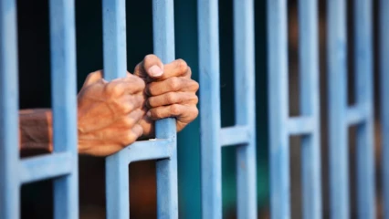 BENIN/POUR DETENTION DE FAUX BILLETS, Une dame arrêtée à l&rsquo;aéroport de Cotonou